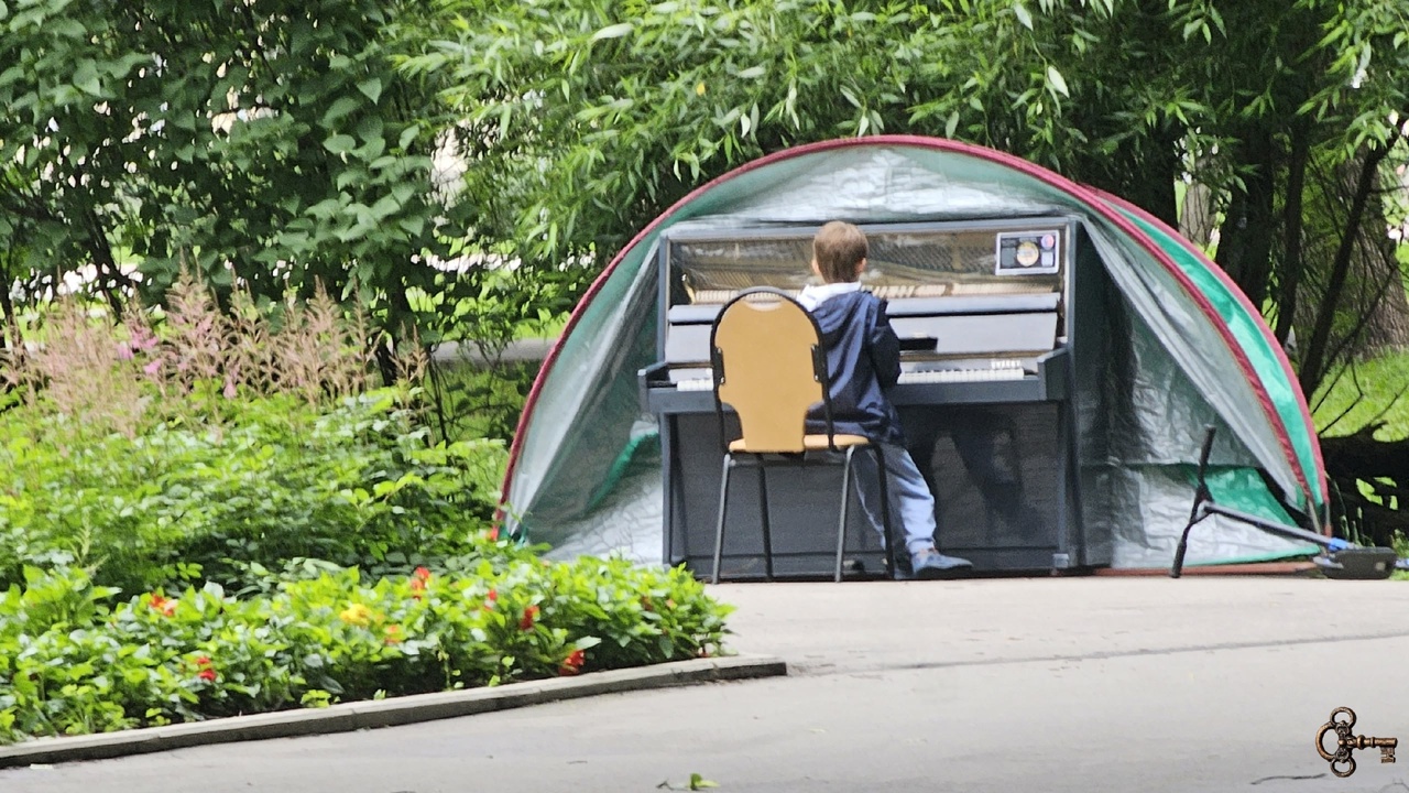В Великом Новгороде открыли три точки фортепианной музыки