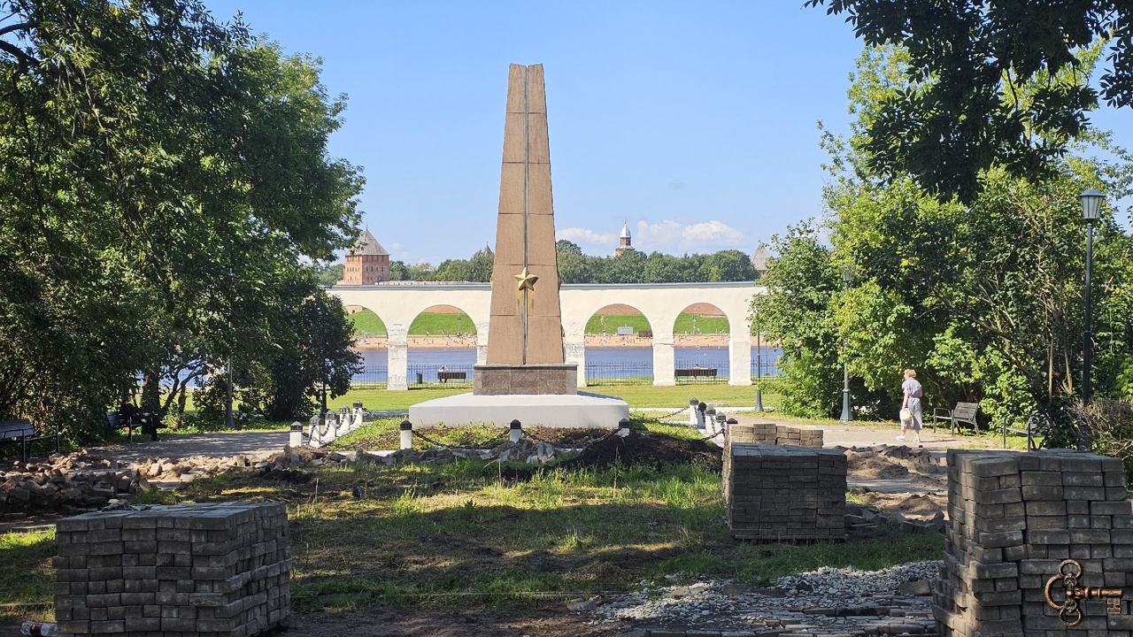 Ремонт дорожек на Ярославовом дворище
