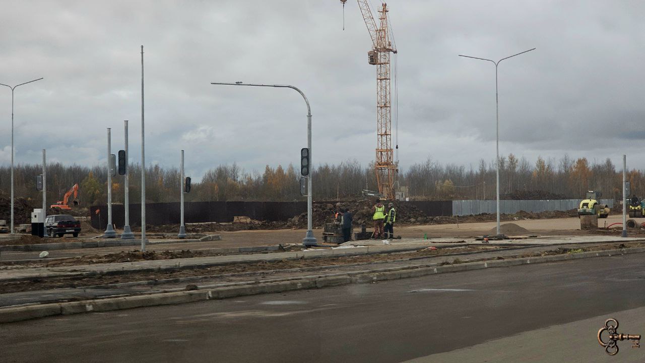Светофор на перекрёстке улиц Ворошилова и Большая Московская