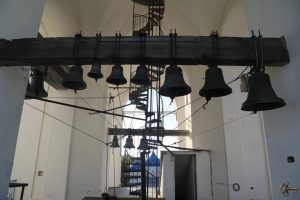 Колокола и винтовая лестница