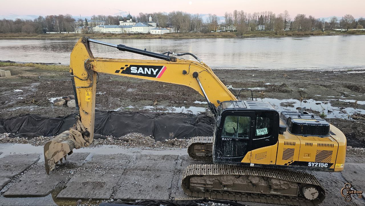 Работы на Университетской набережной