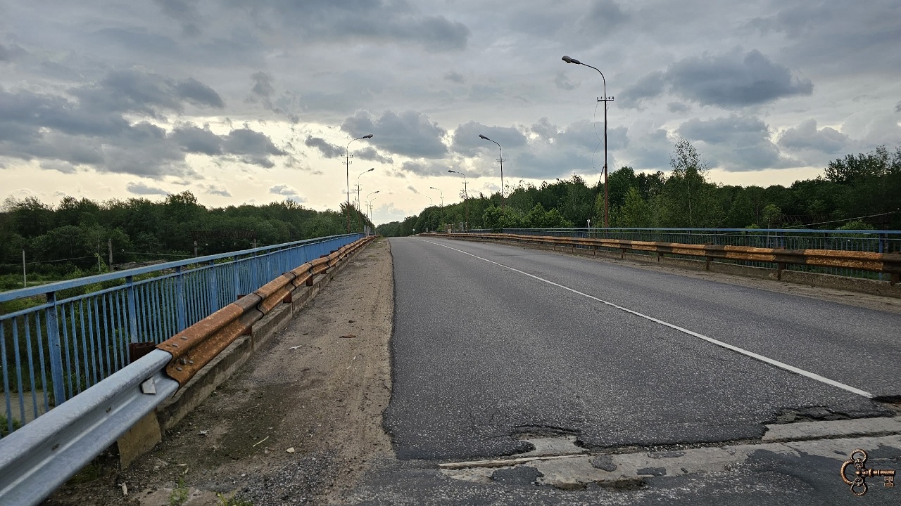 Путепровод через железную дорогу