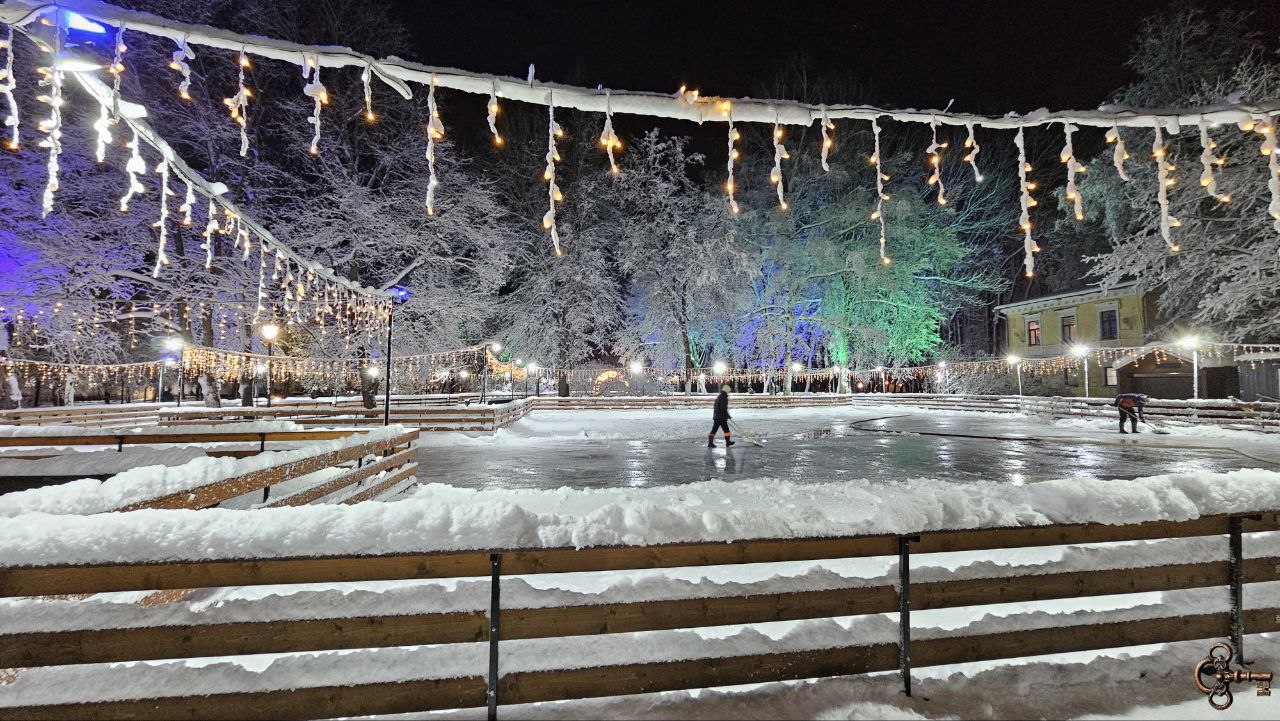 В Кремлёвском парке начал работать каток