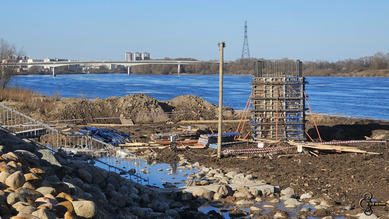 Корпус полупроводников и канатную дорогу продолжают строить